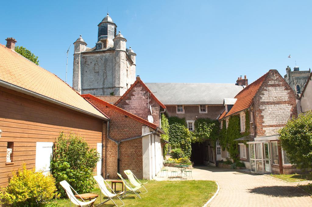 Relais du Beffroi Chambres d'Hôtes Saint-Riquier Exterior foto